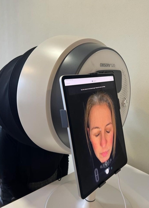 Receive a complimentary New Year Skin Resolution Plan + FREE Ultra Restore and Refresh pack as your gift